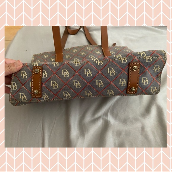 Dooney and Bourke - Picture 7 of 7